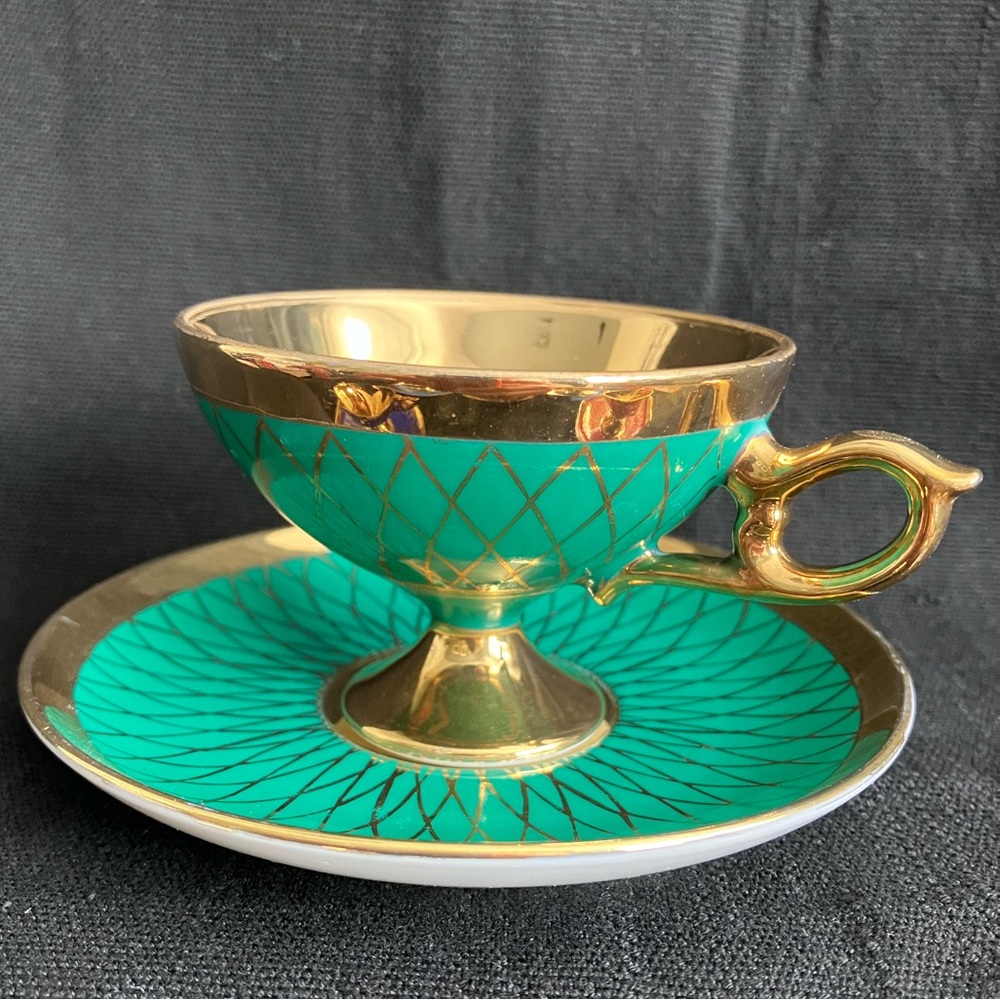 Dublin Fine China Coffee Cup and Saucer (Set of Six) - Picture 12 of 13
